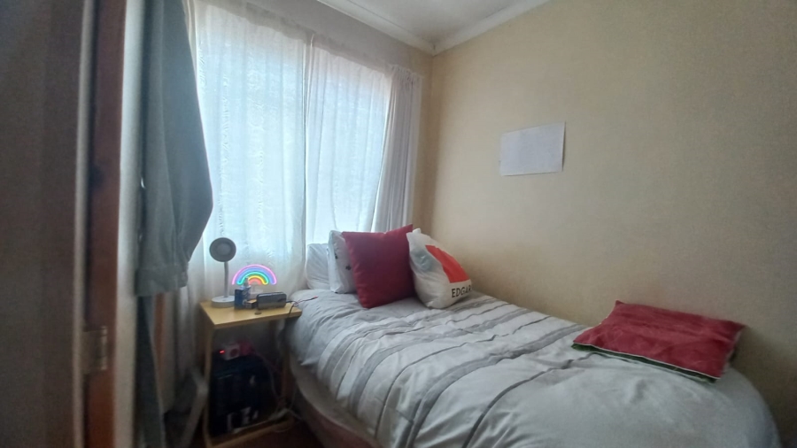 3 Bedroom Property for Sale in Vista Park Free State